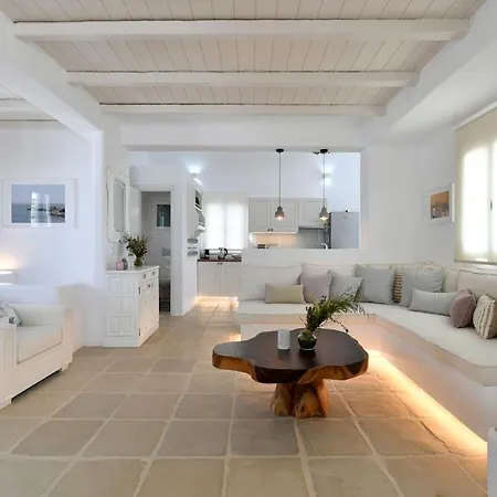 Luxury Villa Kallihroe Privacy Luxury Private Pool Sleeps 12 Glisidia Villa Páros